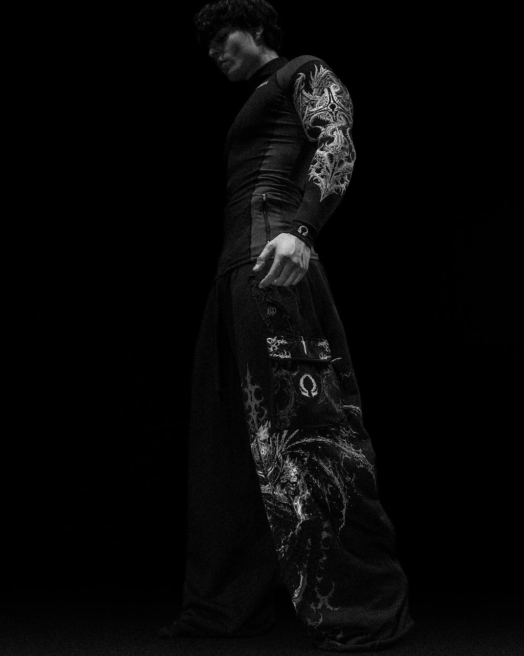 Breathedivinity Void Tech ™ Blood Wyvern Full-Zip Longsleeve Compression Void Black